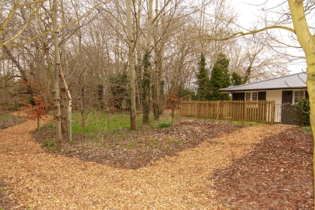 Breckland Cottage - Secluded Country Getaway Hockwold cum Wilton Exterior photo